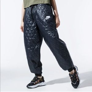 Nike Sportswear NWT Quilted Black Joggers, sz L